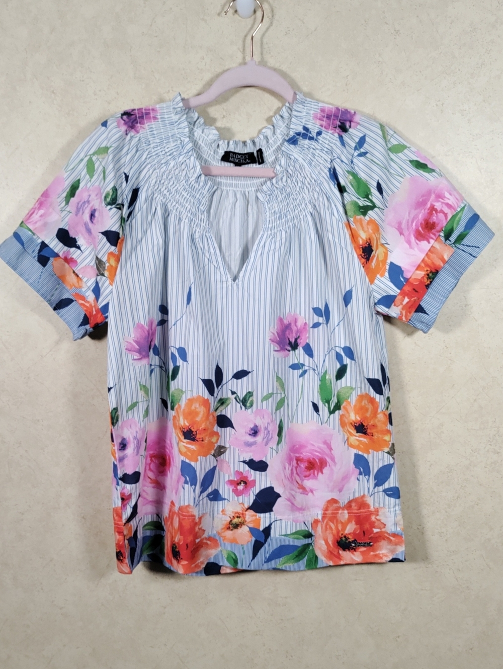 I136 Badgley Mischka Blue & Pink Floral Smocked Neck Short Sleeve Top M